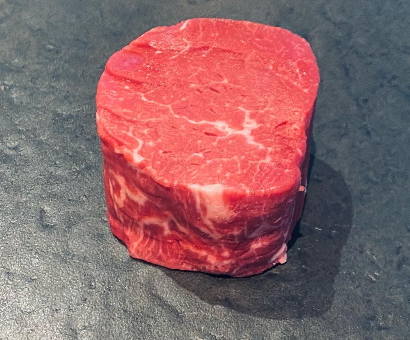 Unfortunately, due to unstable supply of Wagyu beef and
soaring prices, we have to change our menu .
Black Angus beef will be used for carpaccio and steak, but we will be continuing Wagyu pancake and Wagyu curry .

Not to worry, with chef Yusuke’s skills the Angus Beef is still delicious!