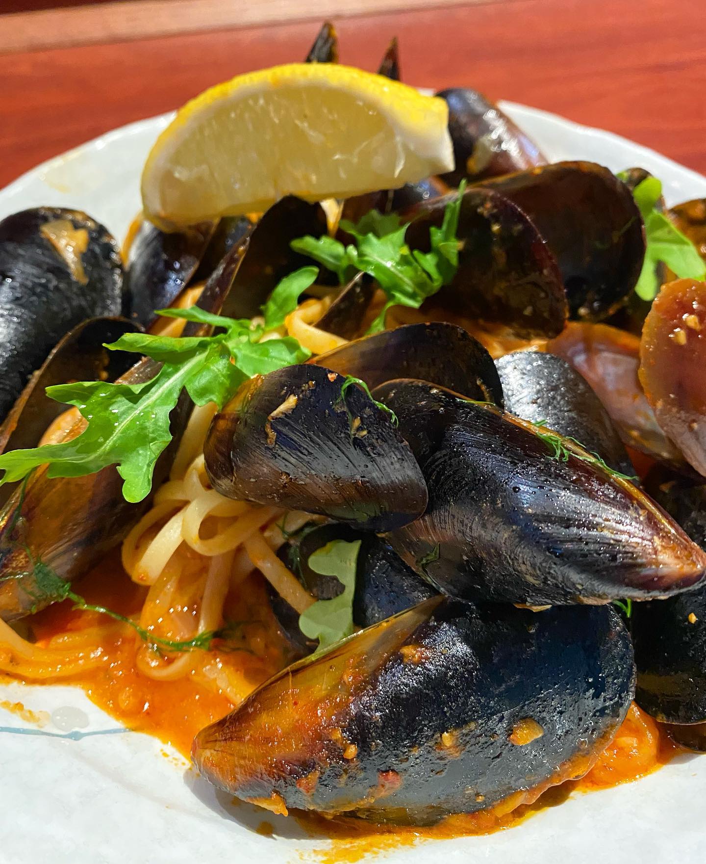 New special!
Mussels sake arrabbiata. (Spicy tomato sauce pasta) Our chef has many years of experience as an Italian style chef in Tokyo. No wonder, come and try it !!